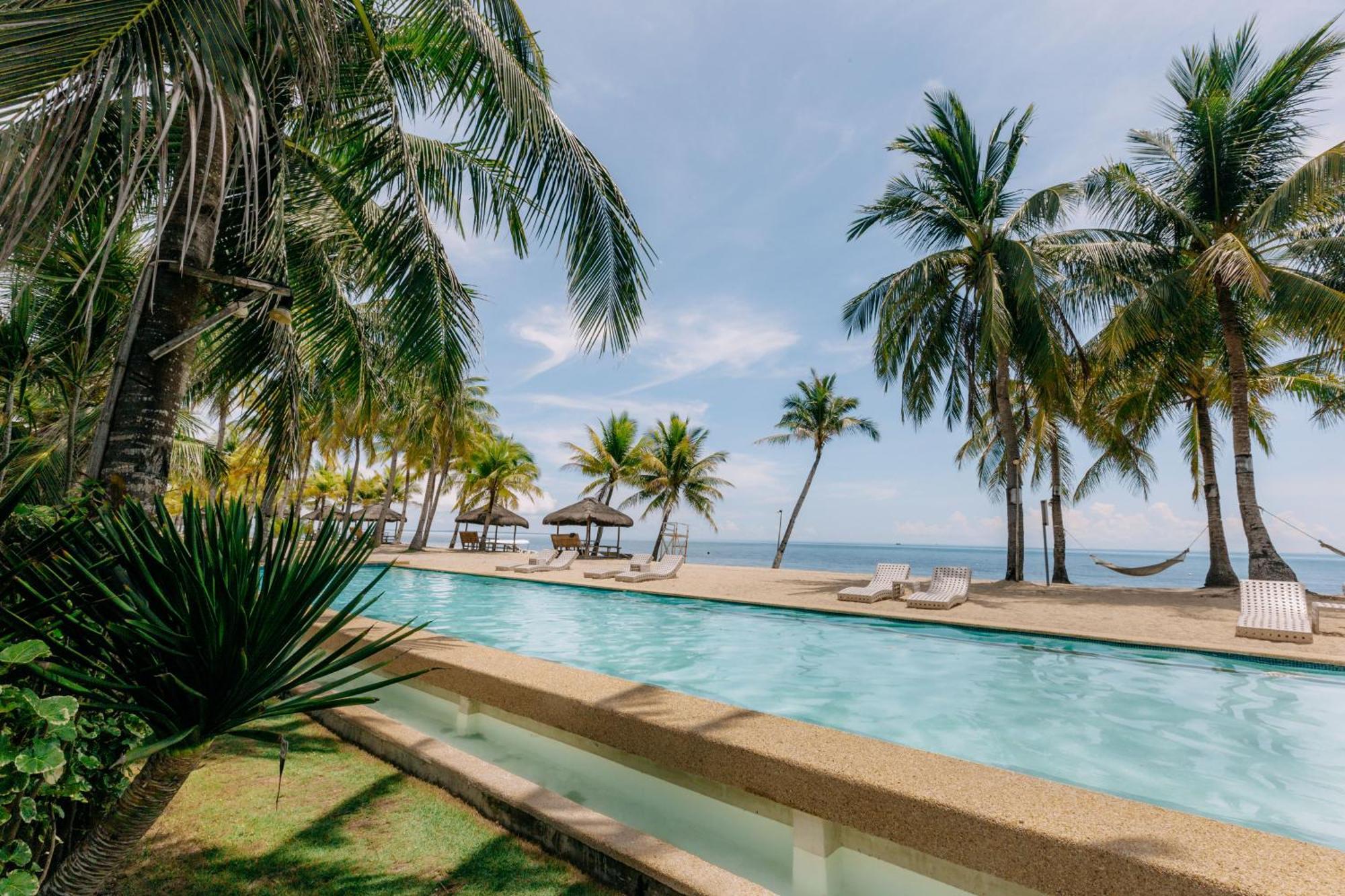 Golden Sands Destination Resorts Daanbantayan Exteriör bild