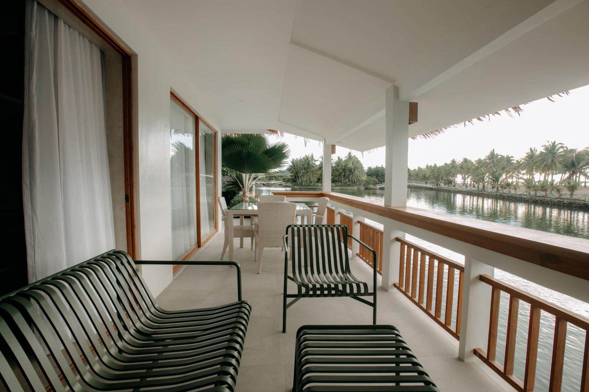 Golden Sands Destination Resorts Daanbantayan Exteriör bild