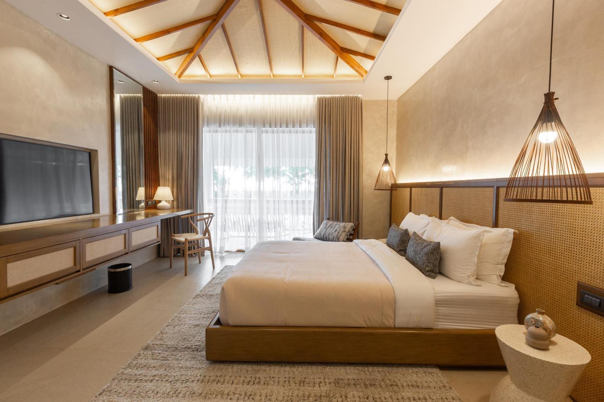 Golden Sands Destination Resorts Daanbantayan Exteriör bild