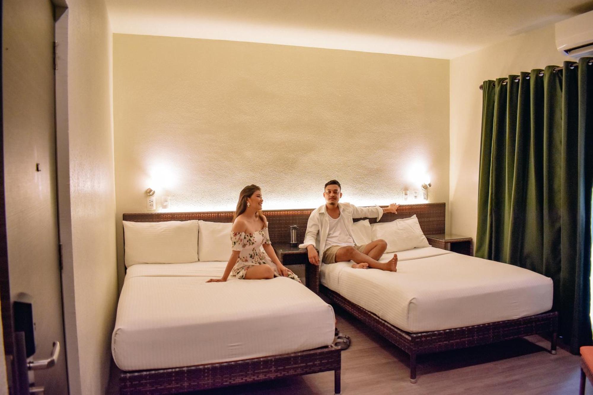 Golden Sands Destination Resorts Daanbantayan Exteriör bild