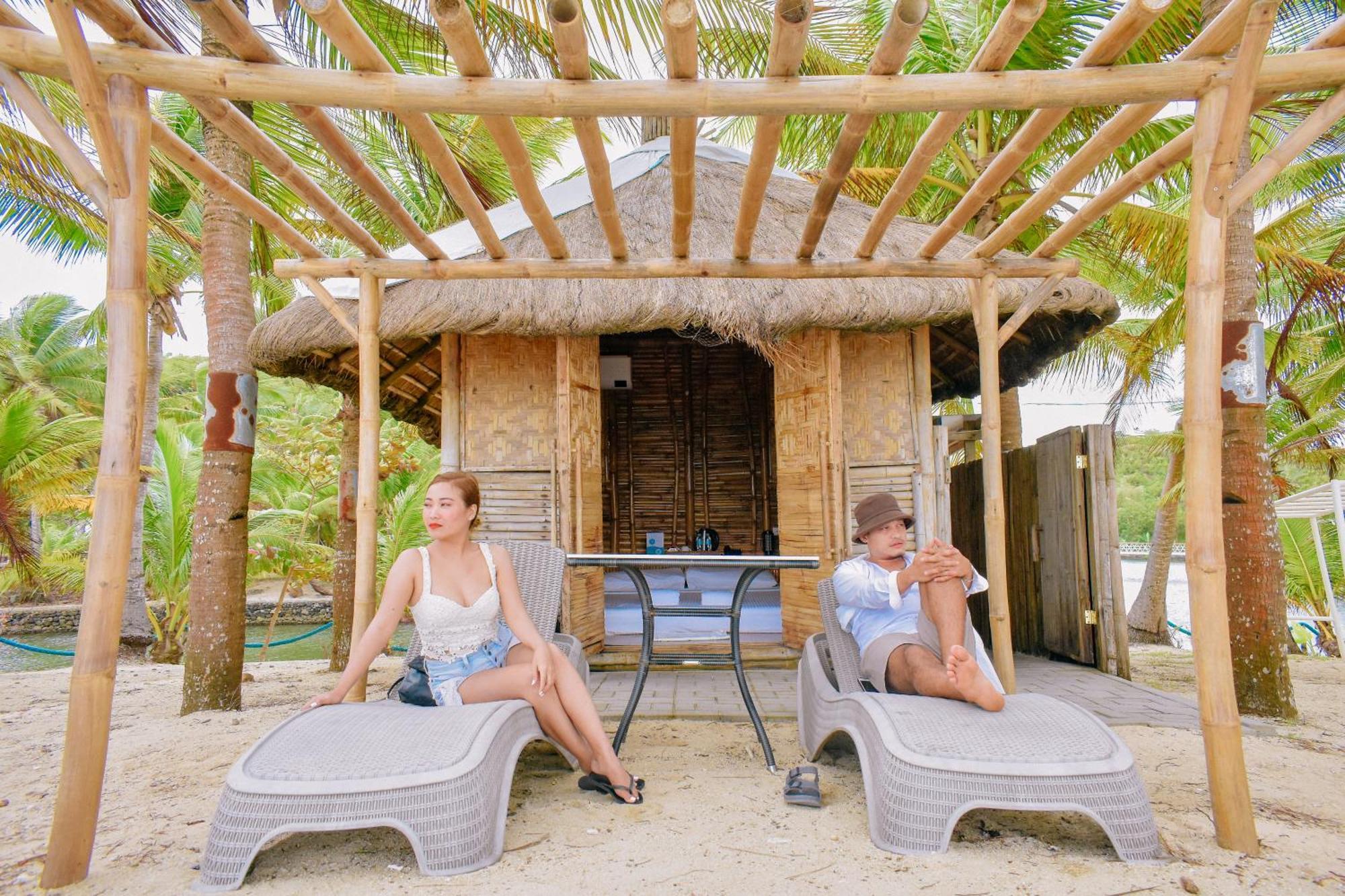 Golden Sands Destination Resorts Daanbantayan Exteriör bild
