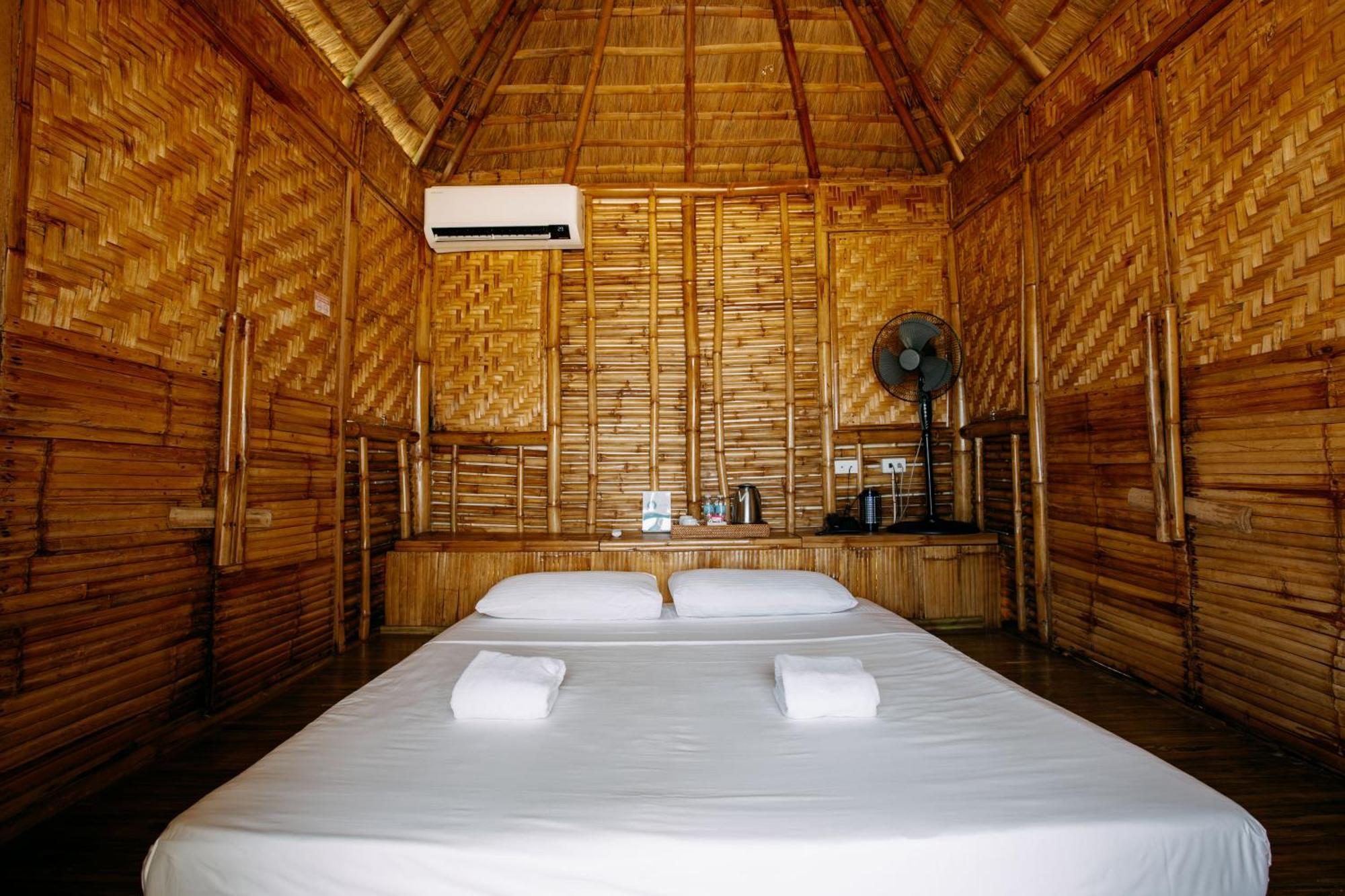 Golden Sands Destination Resorts Daanbantayan Exteriör bild