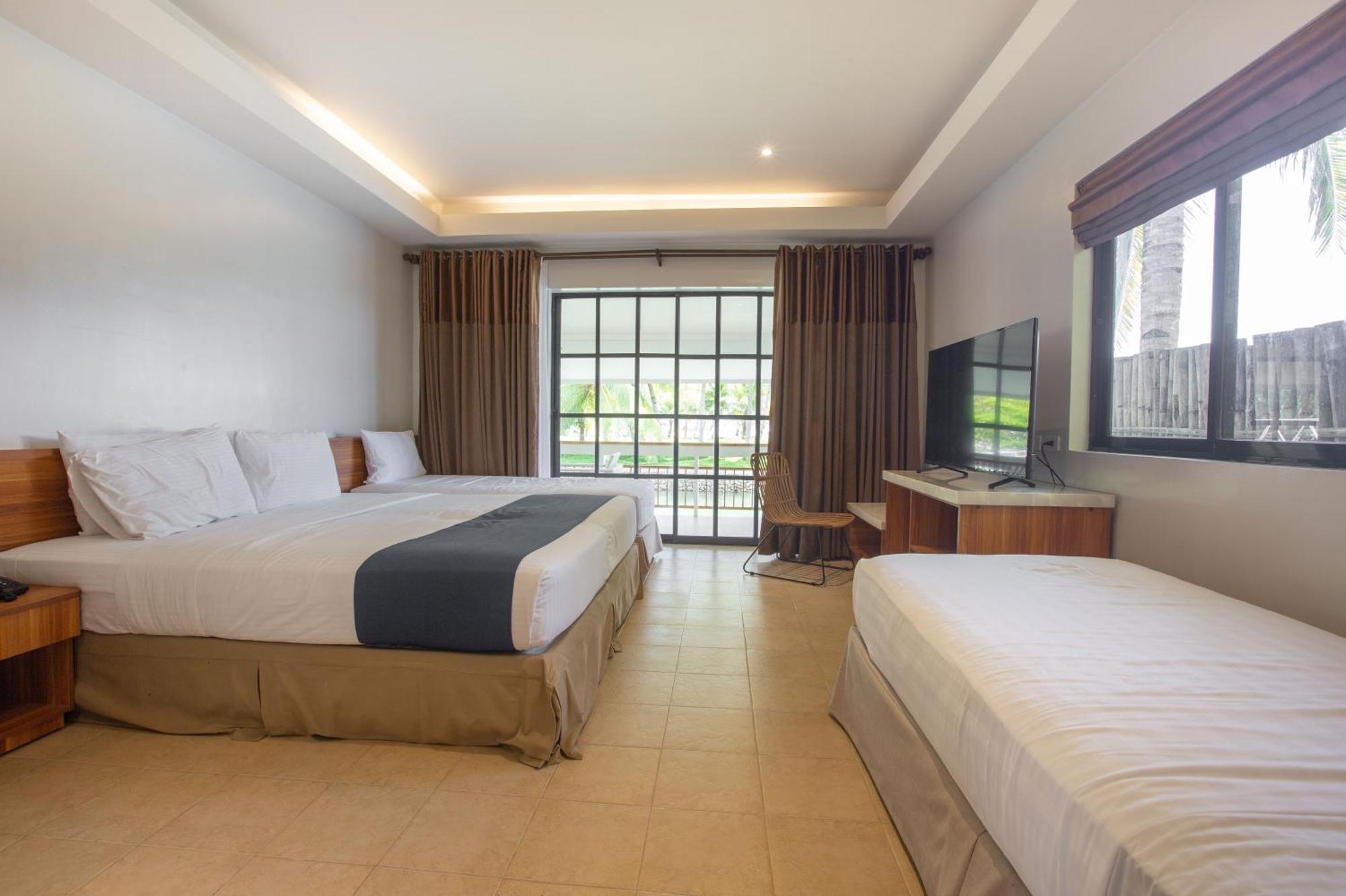 Golden Sands Destination Resorts Daanbantayan Exteriör bild